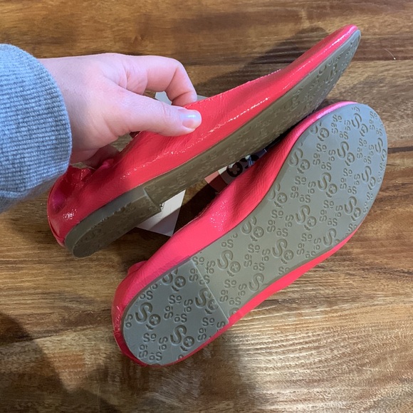 Flats - Picture 3 of 6